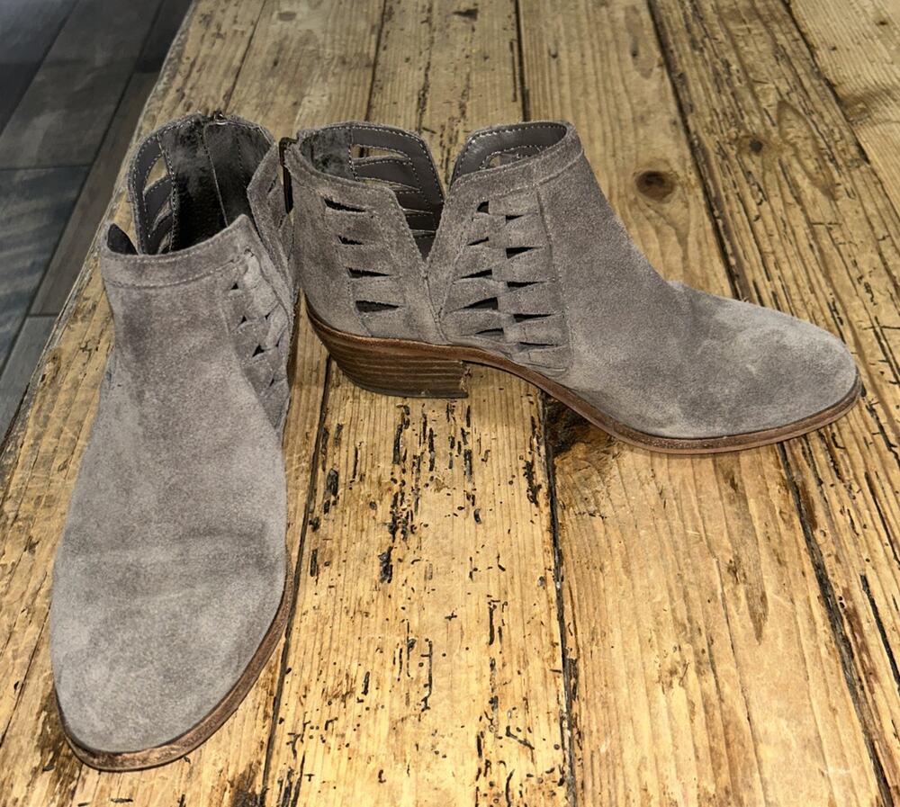 Vince Camuto Women’s Size 7 1/2 Graystone Peera Cutout Bootie
